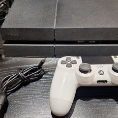 PlayStation 4 - PS4