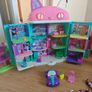 Gabby's doll house Image 2