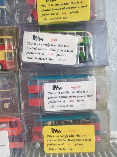 Jot Of Lot Of English British Bulldogs  Bussies Limited Edition