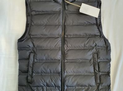ZARA Lightweight Water Repellent Puffer Gilet. Like New
