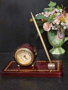 Churchill Desk Clock with a Pen