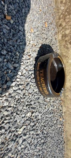 Teachers black ashtray,, sold as is ,see pictures for condition, nice used condition, free shipping within Ireland, nice in any home bar, restaurant ,man cave ,etc