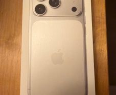 Brand New unopened Apple iphone 17 PRO 256GB