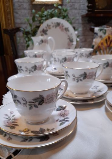 Royal Worcester "June Garland " tea set