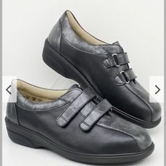 New Woman's size 4and a half
