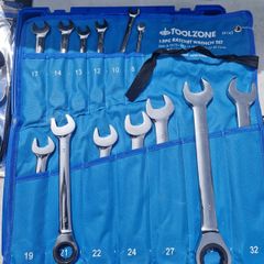 ratchet spanner sets
