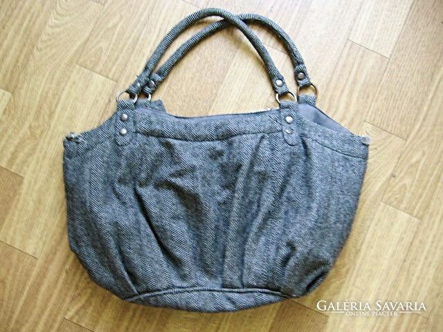 Accessorize bag