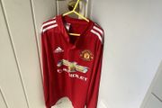 Manchester Utd T-shirt age 13/14