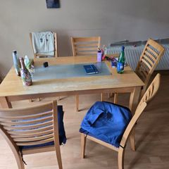 Dining / kitchen table