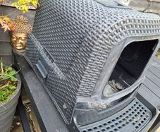 cat litter box