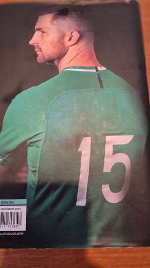 free book Rob Kearney " No hiding"