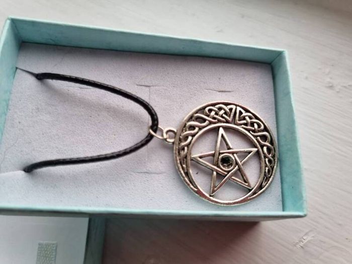 Pentegram Necklace