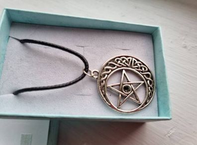 Pentegram Necklace