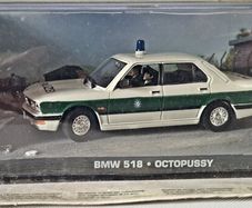 James Bond 007 - BMW 518 Police Car
