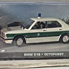 James Bond 007 - BMW 518 Police Car