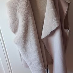 ladies fluffy sleeveless top