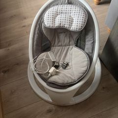 baby bouncer/swing