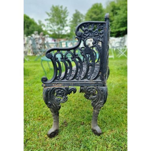 Small Horse Shoe Bench Cast Iron Black CH R 725 B