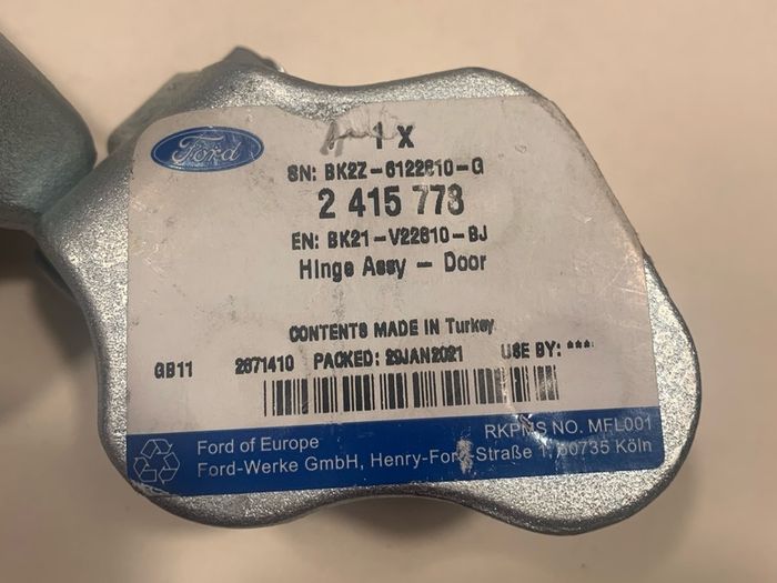 Ford Transit Custom front door hinge