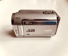 JVC GZ-MG330 small video camera