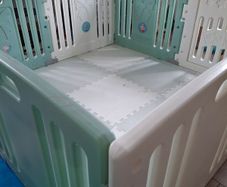 Baby/toddler playpen