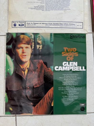 Vinyl bundle including The spinners, Jim Reeves, Glen Campbell, Johnny Mathis, John Denver and The 4 and only seeks