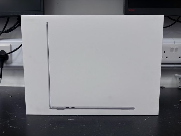 Macbook Air M5 - 24gb Ram - 1tb Ssd- Brand New!