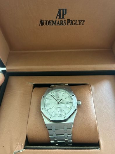 Ap watch