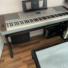 Yamaha Dgx 640 Portable Grand