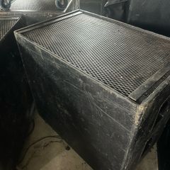 EAW double 15" sub with wheels