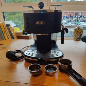 DeLonghi Coffee Machine