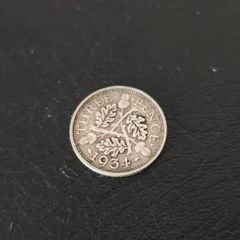 Silver British threepence