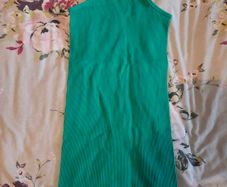 green dress
