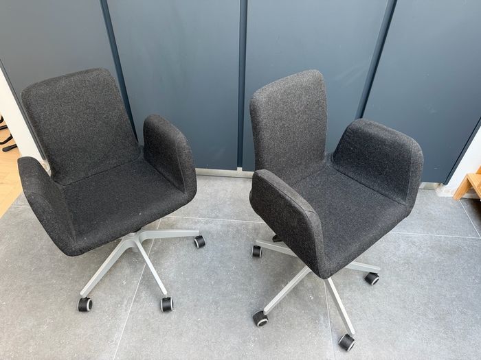 Office chairs, adjustable height, swivel function