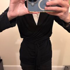 maternity/pregnancy/nursing top