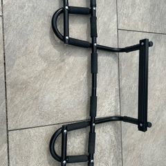 Exercise multi-grip door way pull up bar