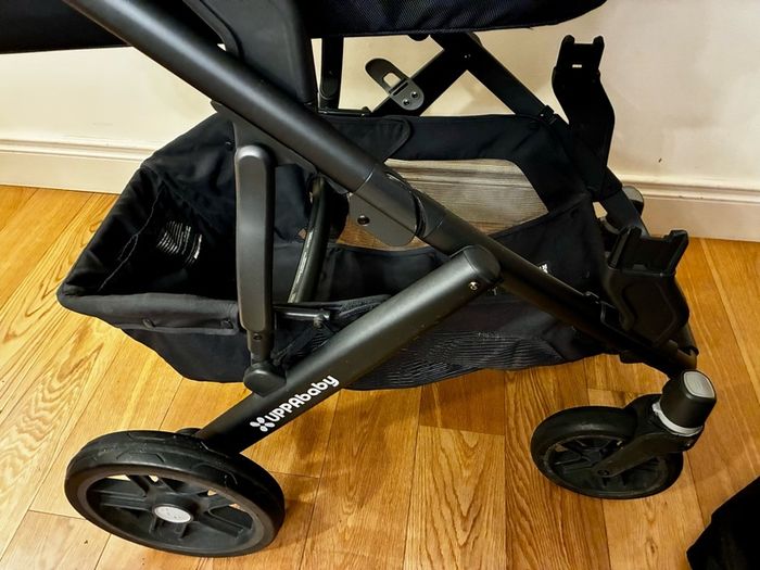 Uppababy v2 bundle