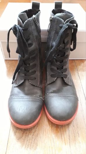 Ankle boots