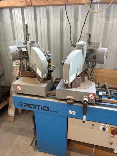 Pertici double mitre saw