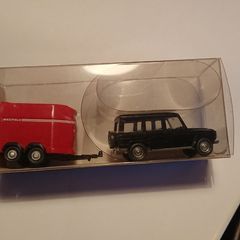 Mercedes G with horsetrailer model car