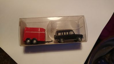 Mercedes G with horsetrailer model car
