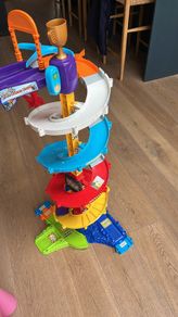 VTech toot toot Tower Playset
