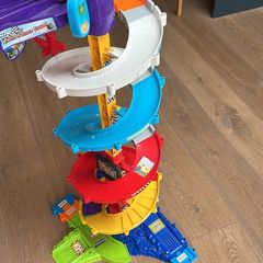 VTech toot toot Tower Playset