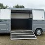 Horse van Image 6