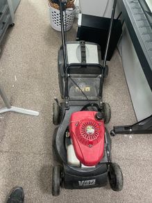 Victa Lawnmower (Honda GCV160 Engine)