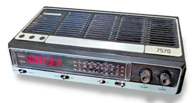 vintage 1980s clock radio