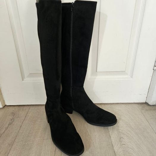 Unisa low heel knee height Spanish black suede leather boots RRP 165 euro new & in a presentable box UK size 8 EU 42C