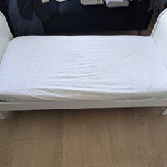 Mama's and Papa's Toddler bed