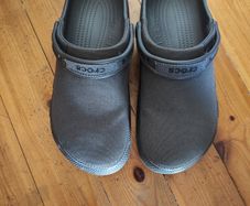Crocs mens clogs size 10