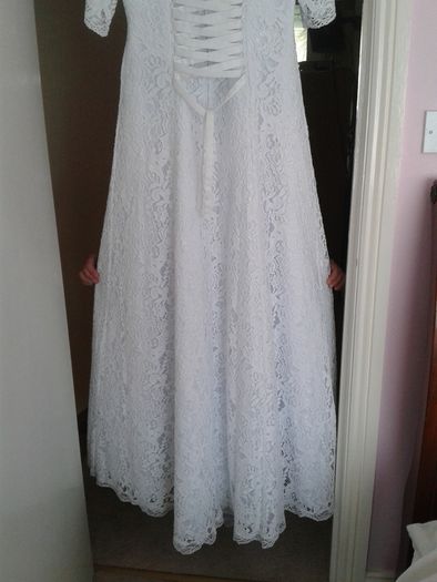 Brand new lovely wedding dress.